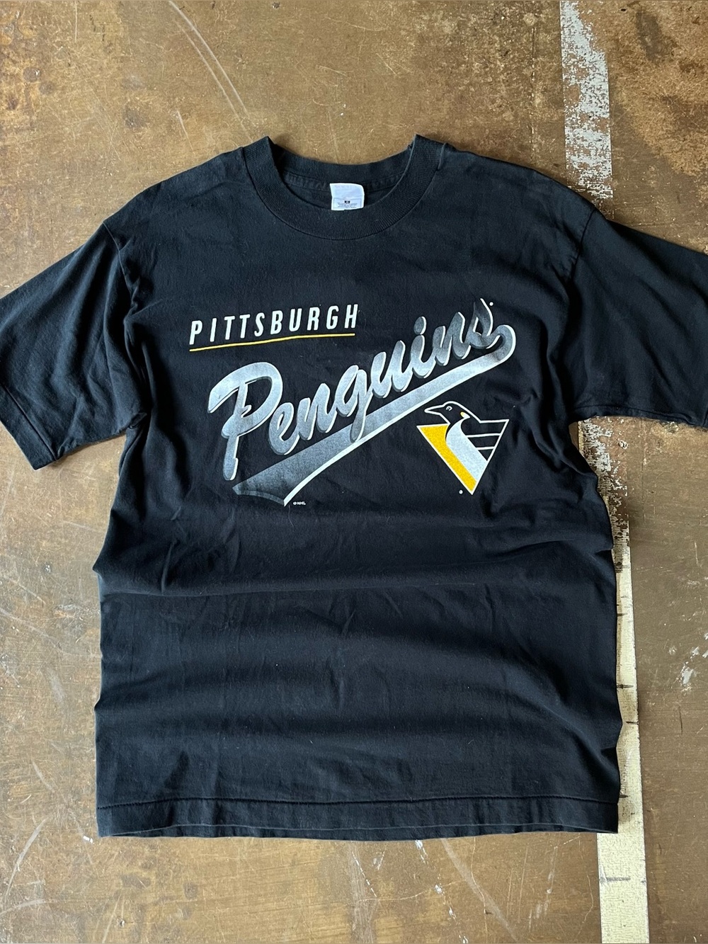 Vintage 90s NHL Pittsburg Penguins Black Single Stitch Logo Unisex T-Shirt Large